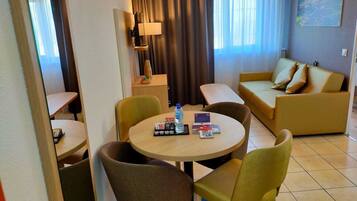 Appartamento Premium, 1 camera da letto (5 personnes / 5 people) | Vista dalla camera