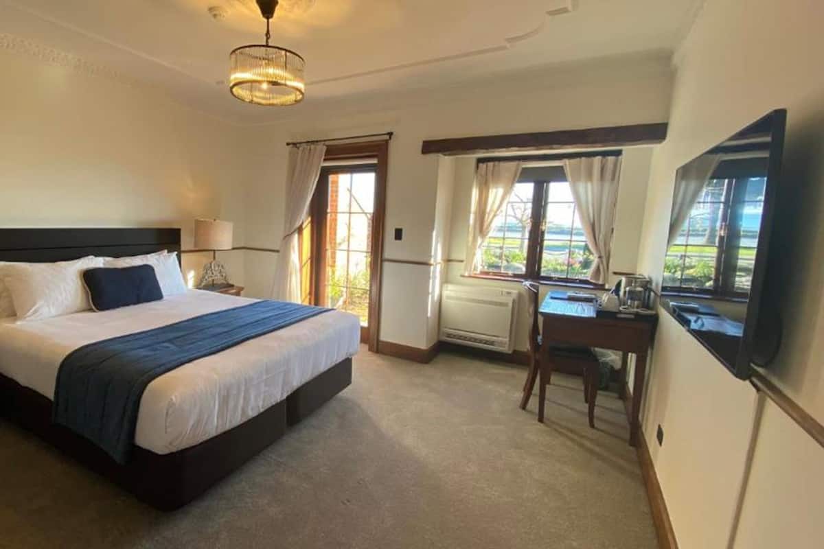 Seaview Apartment