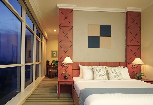 Premier Apartment, 2 Bedrooms | Bilik Mandi | Hulu semburan mandi hujan, kelengkapan dandanan diri percuma