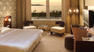 SÀngtillbehör av högsta kvalitet och minibar