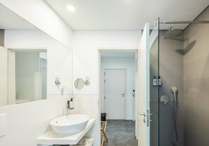 Double Room (Side Sea View) | 1 bedroom, hypo-allergenic bedding, minibar, in-room safe - Allegro Madeira - Adults Only - Member of Barceló Hotel Group (Funchal)
