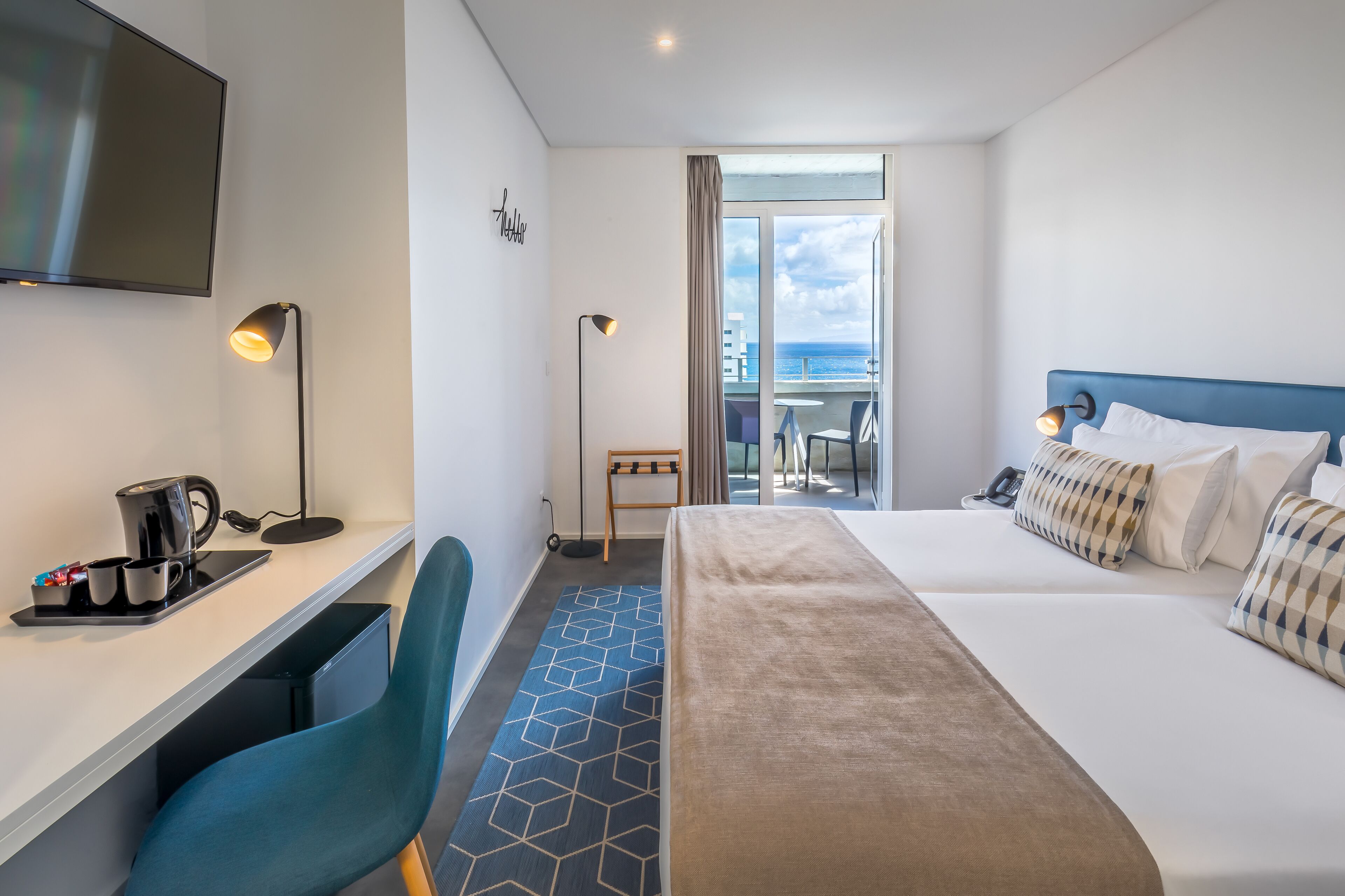 1 bedroom, hypo-allergenic bedding, minibar, in-room safe