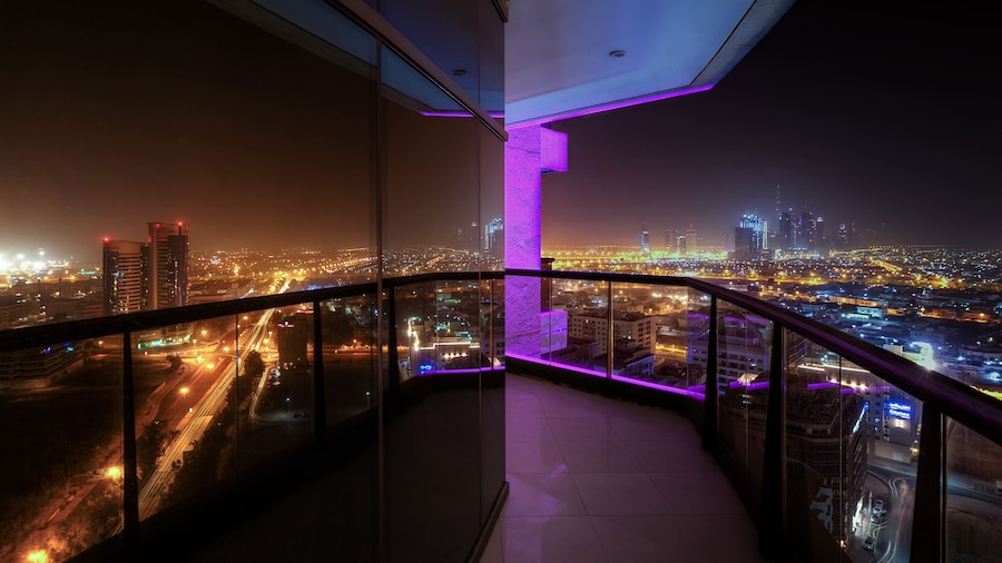 Majestic City Retreat Hotel