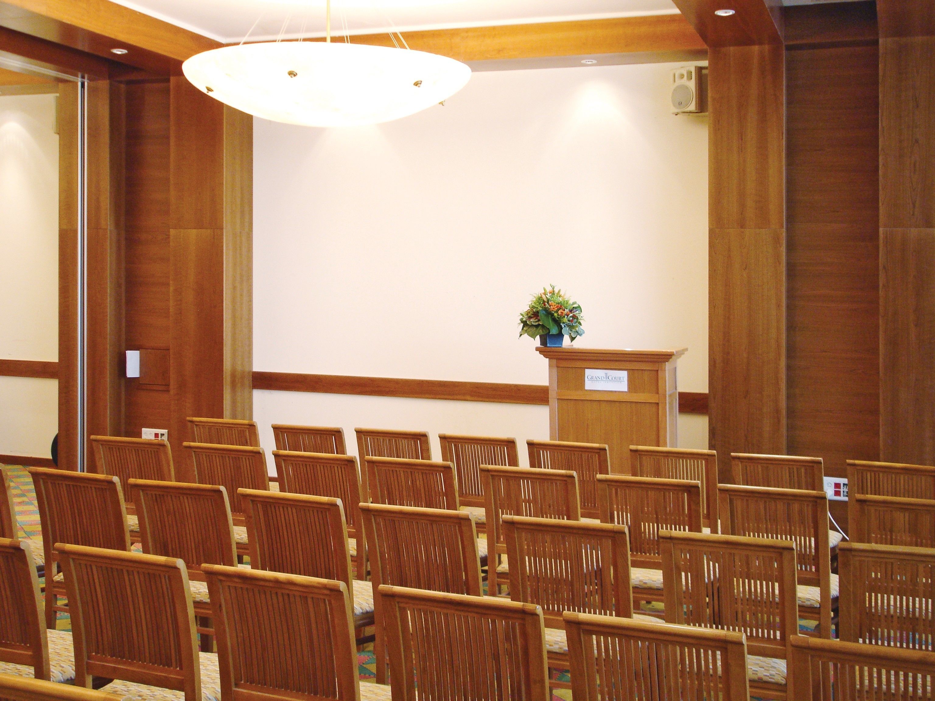 Photo - Grand Court Hotel
