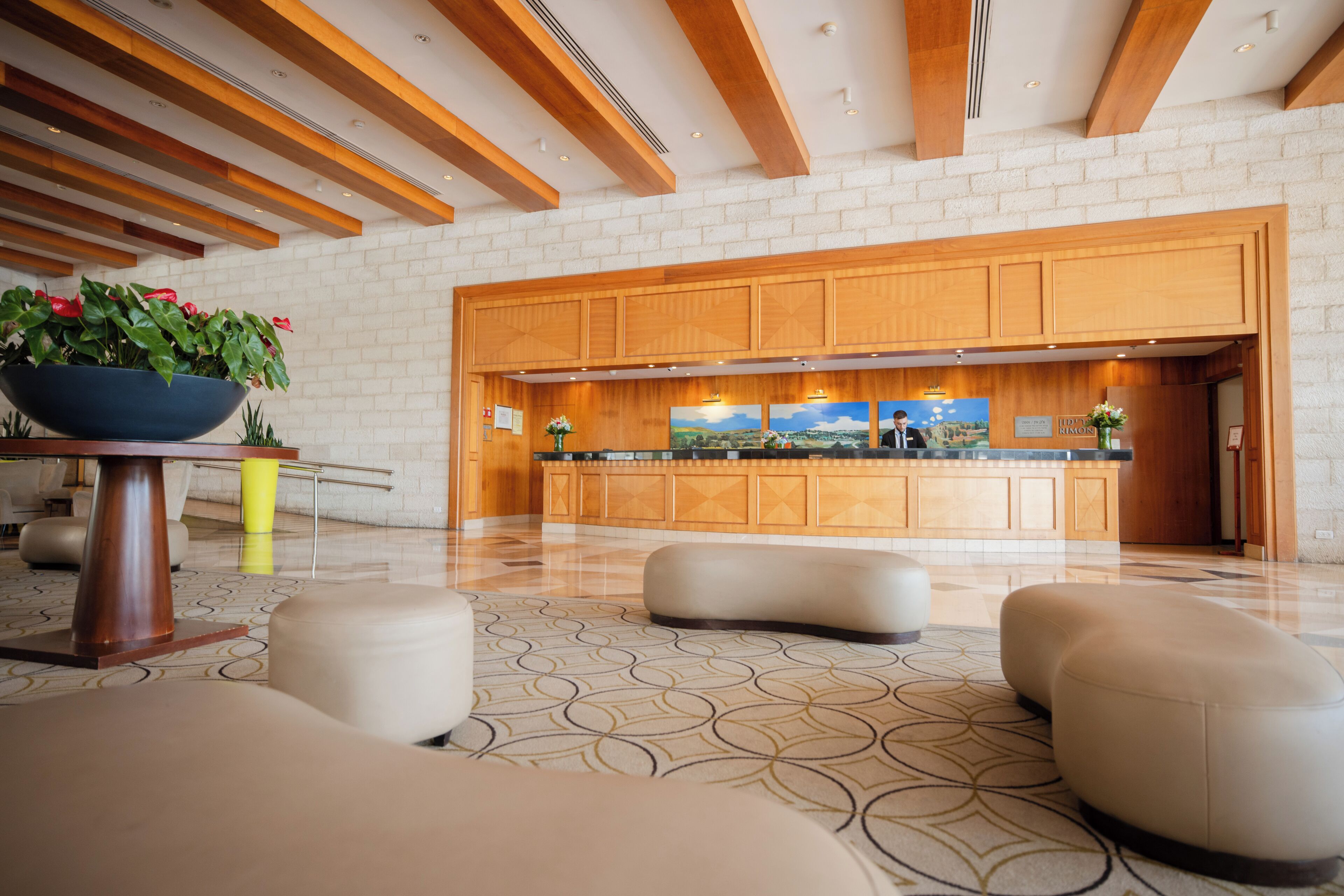 Photo - Grand Court Hotel