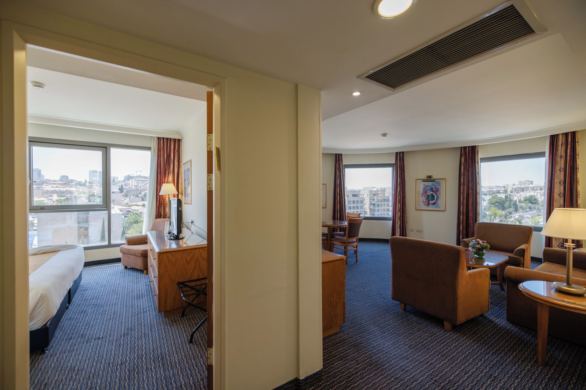 Photo - Grand Court Hotel