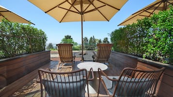 Tzameret Room | Balcony