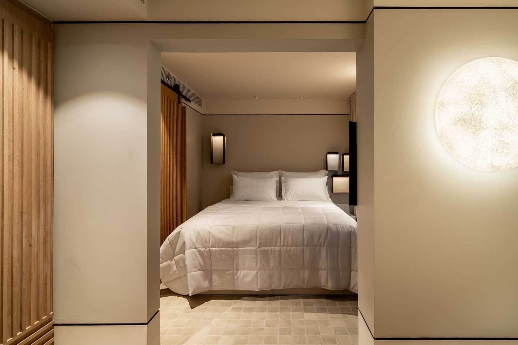 In-room safe, desk, iron/ironing board, free WiFi