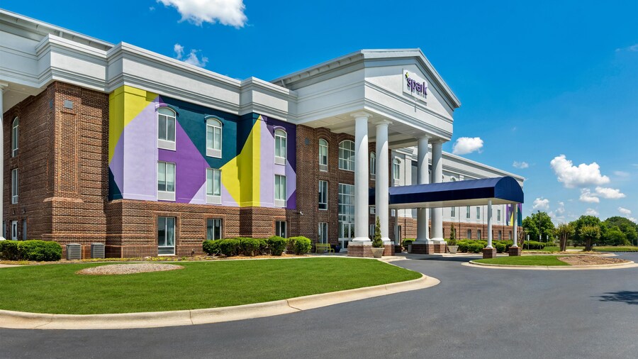 Spark by Hilton Tuscumbia Muscle Shoals