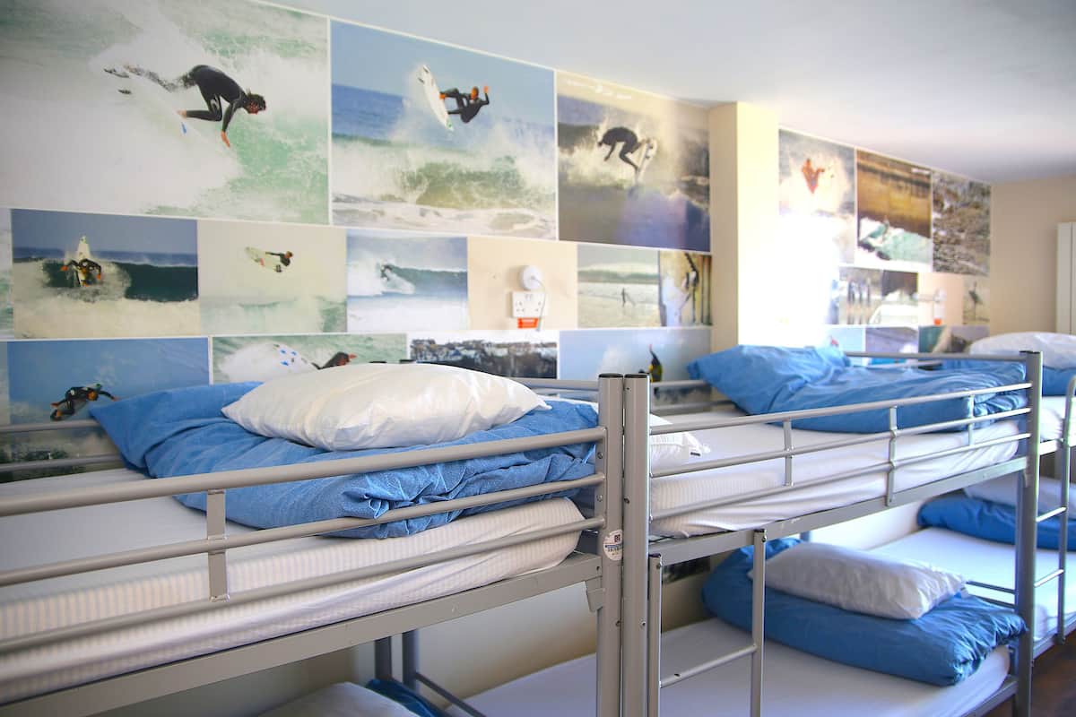 Bed in 10 Bed Mixed Dorm, Ensuite | In-room safe, iron/ironing board (on request), WiFi (free), bed sheets