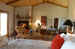 Room - Stony Ridge Ranch Retreat (Tarpley)