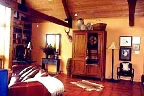 Living room - Stony Ridge Ranch Retreat (Tarpley)