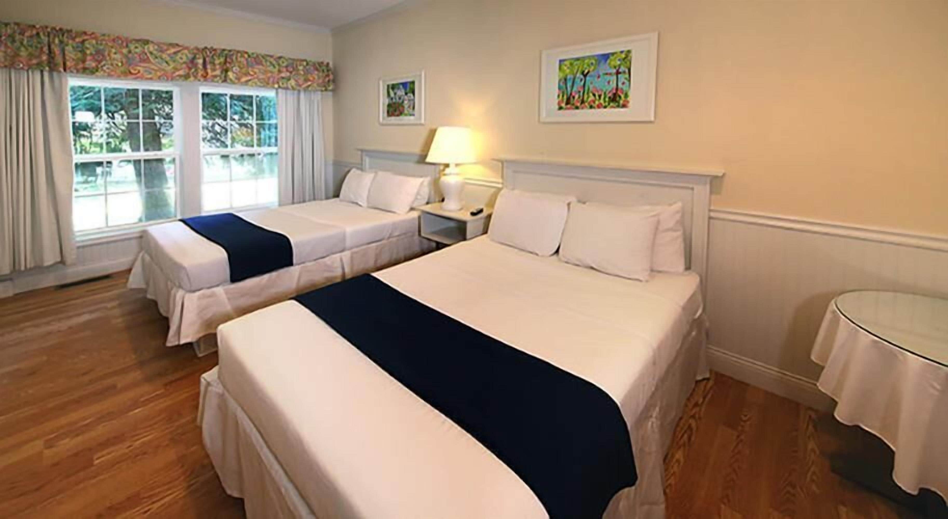 family suite | 1 bedroom, free wifi, bed sheets