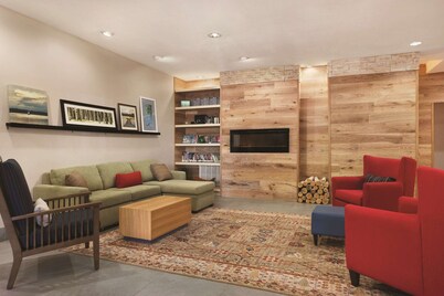 Country Inn & Suites by Radisson, Newnan, GA