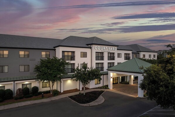 Exterior - Courtyard by Marriott Hattiesburg (Hattiesburg)