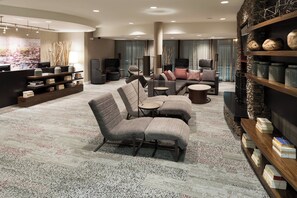 Lobby - Courtyard by Marriott Hattiesburg (Hattiesburg)