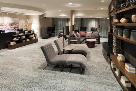 ๋ก๋น ๋ผ์ด์ง