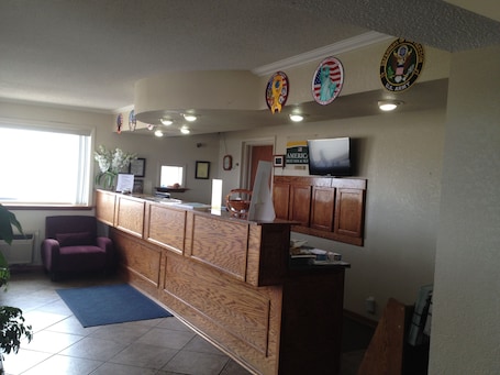 Lobby. America's Best Inns & Suites