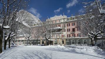 Fachada da propriedade