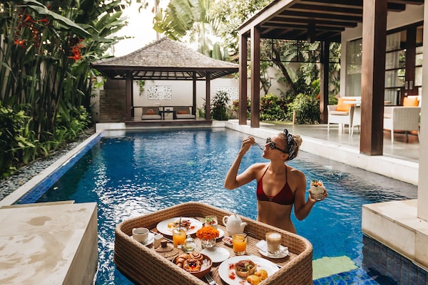 Villa, 1 slaapkamer, privézwembad | Ontbijt | Dagelijks à-la-carte-ontbijt (IDR 199000 per persoon)