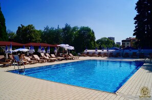 Seasonal outdoor pool, open 9 AM to 5:30 PM, pool loungers - Holiday Village Diplomat - Gloria Palace (Sofia)