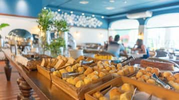 Se sirven desayunos, almuerzos y cenas