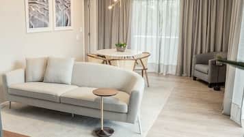Presidential Studio Suite | 1 bedroom, minibar, desk, free WiFi