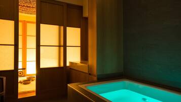 Behandlungsräume für Paare, Sauna, Dampfbad, Körperbehandlungen