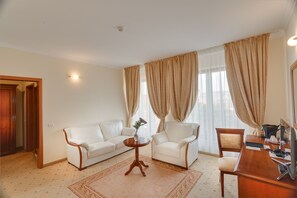 Superior-Apartment (free spa access + fruit basket)