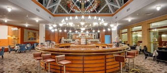 Aro Palace Hotel
