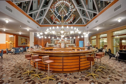 Aro Palace Hotel