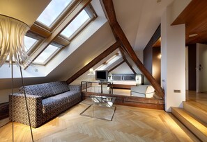 豪華雙人房 | 迷你吧、客房內保險箱、獨特裝潢、布置獨特