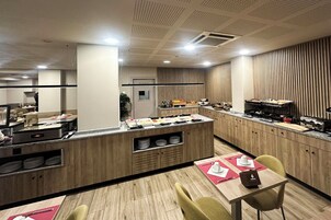 Daily buffet breakfast (EUR 10 per person)