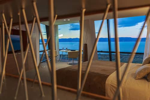 Suite, vista al lago | Ropa de cama de alta calidad, edredón y minibar