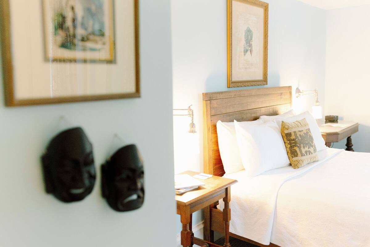 ห้องพัก, ห้องน้ำส่วนตัว (Kingston) | เครื่องนอนระดับพรีเมียม, เตารีด/โต๊ะรีดผ้า, เตียงเสริม/เปล, Wi-Fi ฟรี