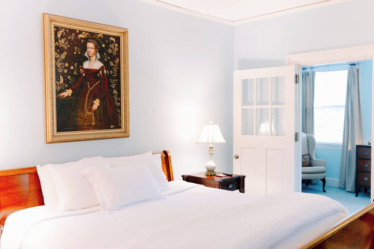 ห้องพัก, ห้องน้ำส่วนตัว (Mt.Vernon) | เครื่องนอนระดับพรีเมียม, เตารีด/โต๊ะรีดผ้า, เตี  ยงเสริม/เปล, Wi-Fi ฟรี
