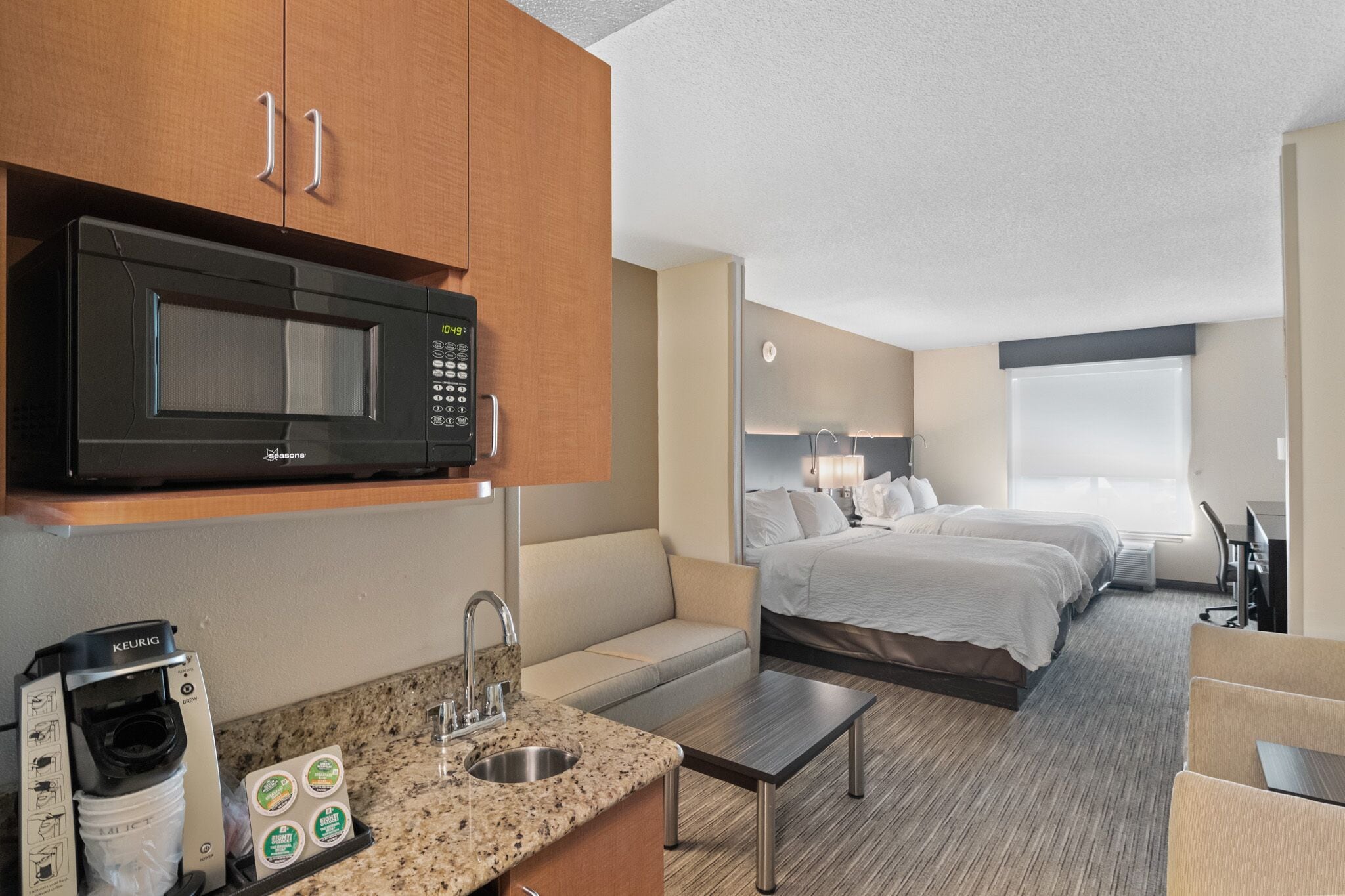 suite, multiple beds (& sofa bed) | 1 bedroom, in-room safe, individually furnished, desk