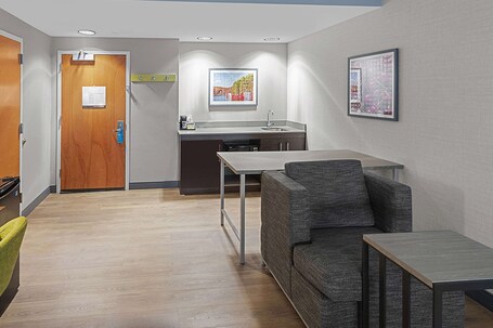Hampton Inn Nanuet - Image 33