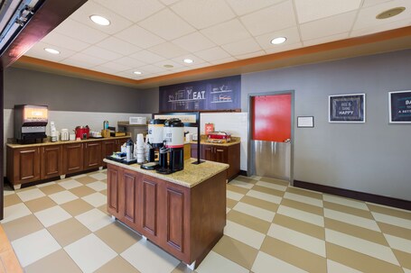 Hampton Inn Nanuet - Image 21