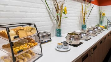 Daily buffet breakfast for a fee