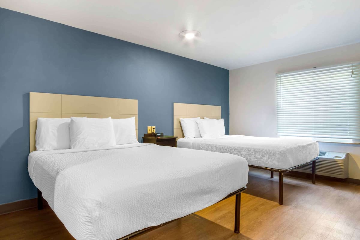 Standard Studio, Non Smoking, Refrigerator & Microwave | Desk, laptop workspace, iron/ironing board, free WiFi