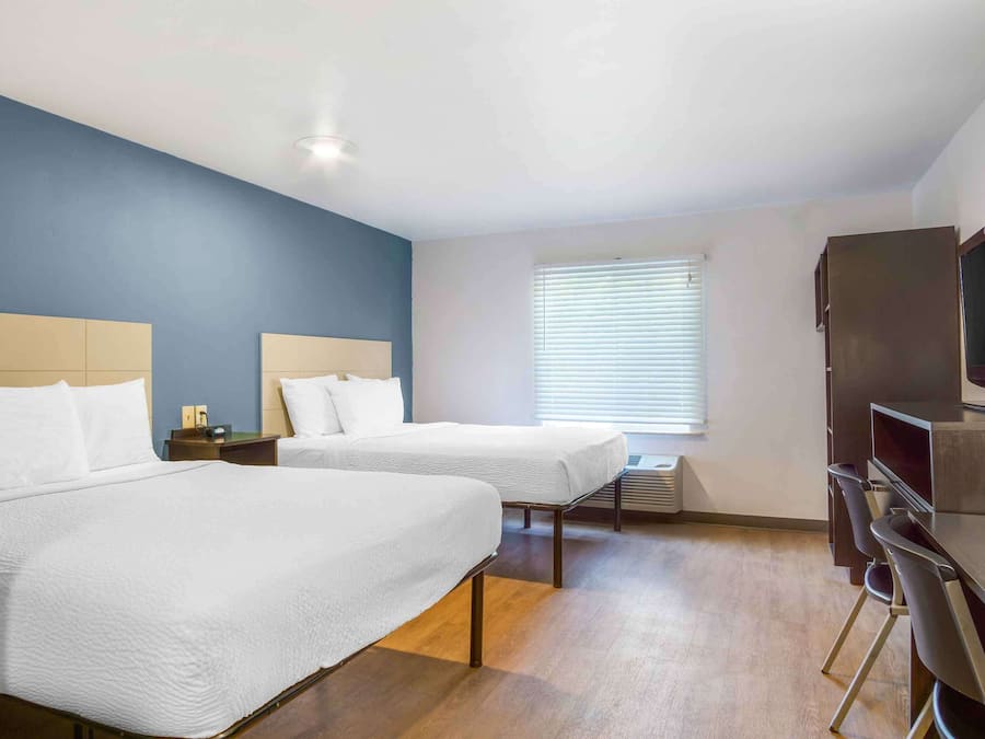 Estúdio standard, para não fumantes, geladeira e micro-ondas | Escrivaninha, espaço de trabalho para notebook