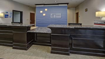 Mostrador de check-in y check-out
