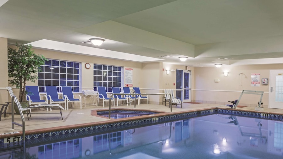 La Quinta Inn and Suites Fort Myers I-75
