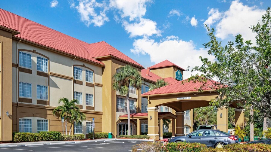 La Quinta Inn and Suites Fort Myers I-75