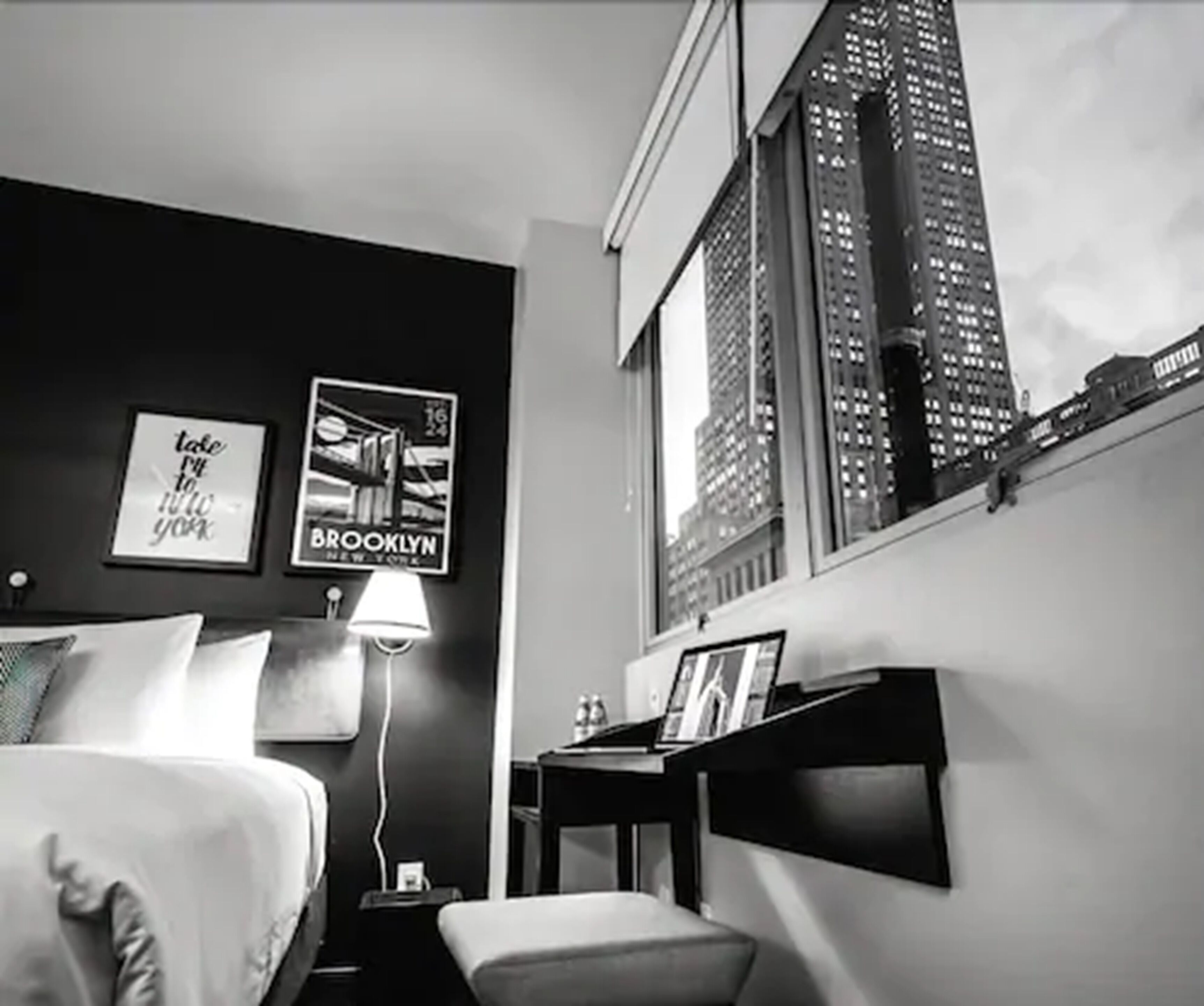 高档床上用品、办公桌、熨斗/熨板、免费 WiFi