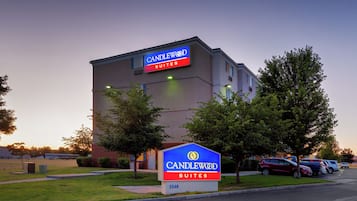 Situated in a well-maintained area, Candlewood Suites offers a serene atmosphere.