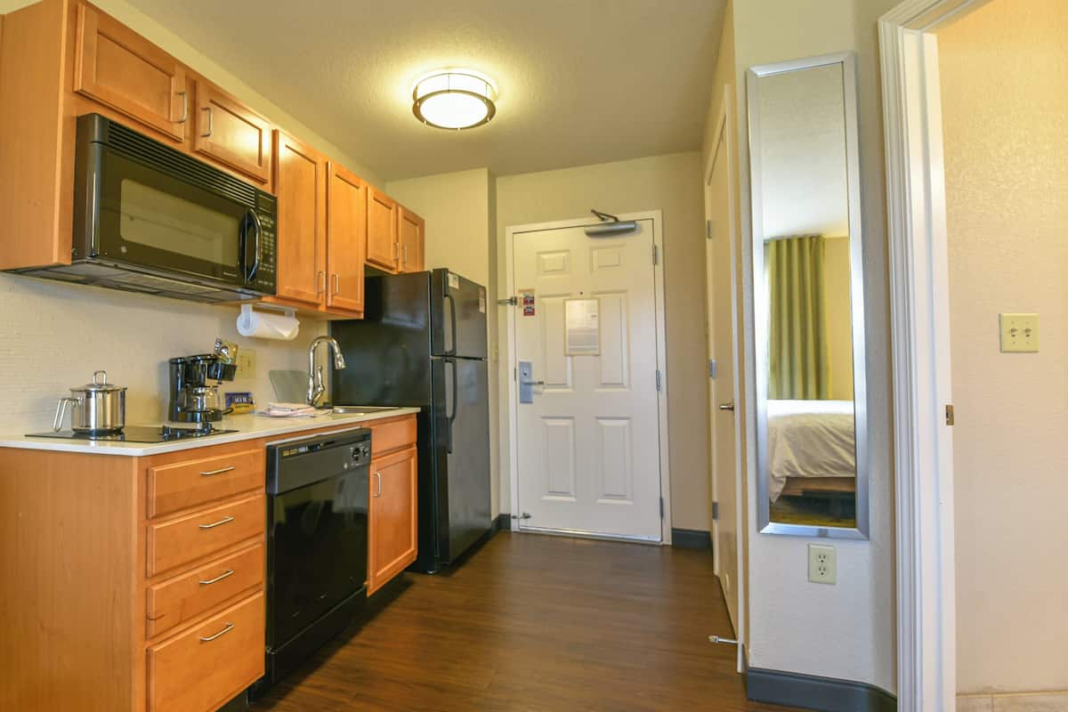 premium bedding, desk, iron/ironing board, free cots/infant beds