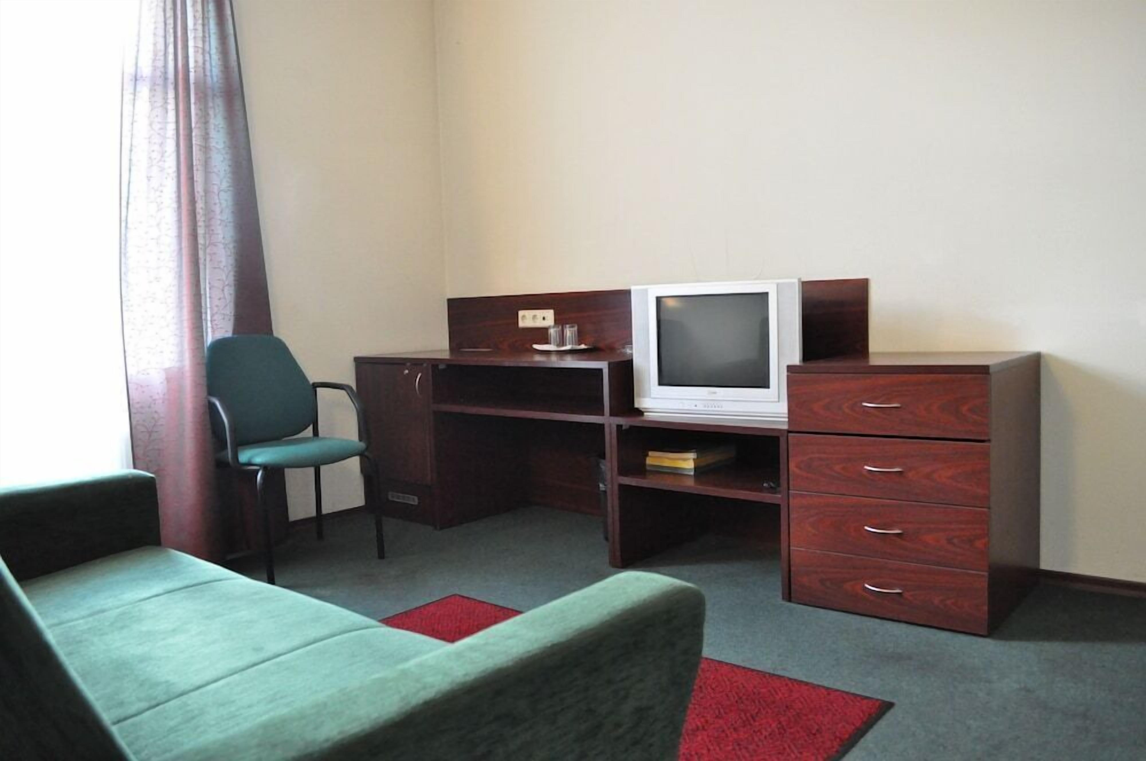 in-room safe, iron/ironing board, rollaway beds, wifi