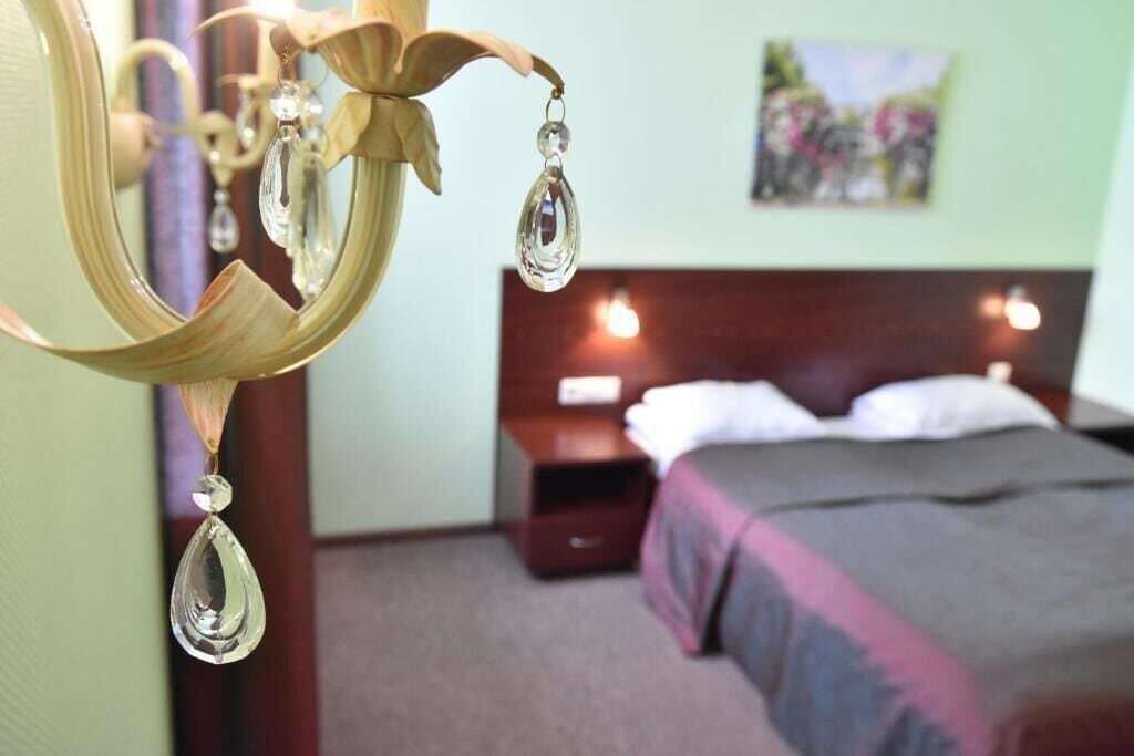 In-room safe, iron/ironing board, rollaway beds, WiFi